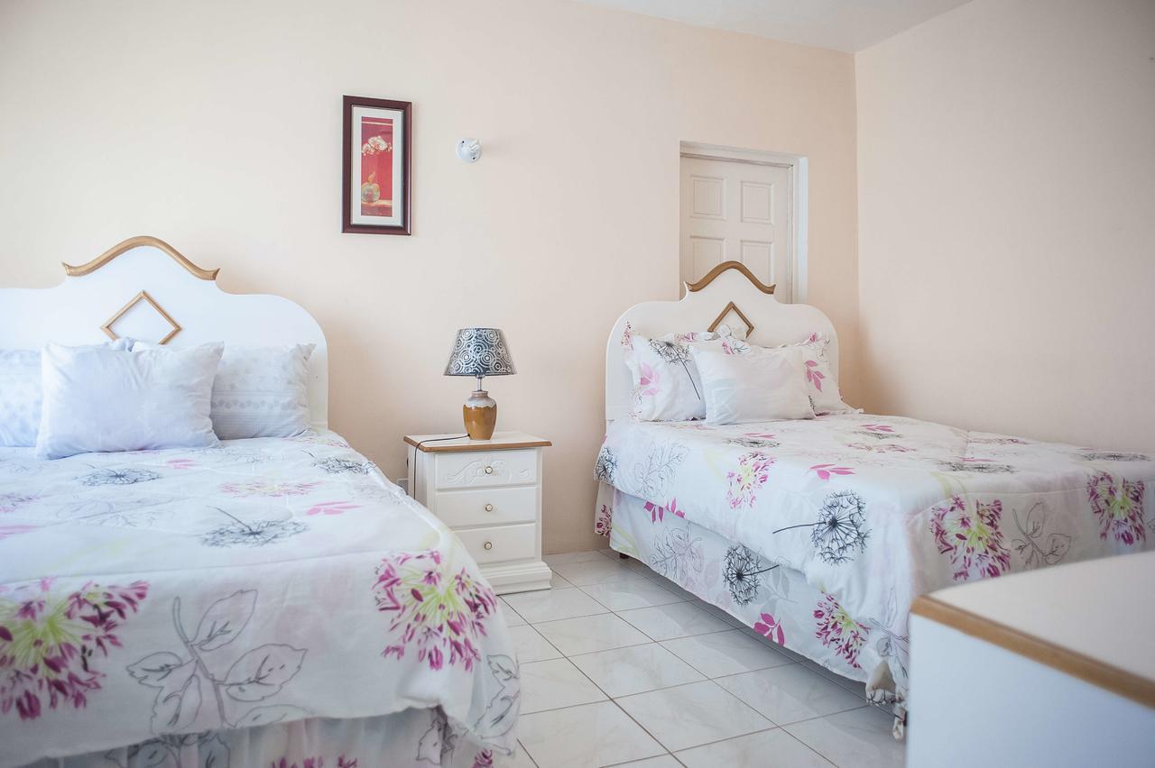 Budget Double or Twin Room,663102747:JPEG